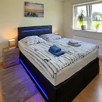 4 Bedroom Pet Friendly In *