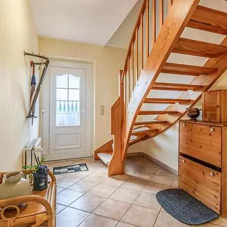 4 Bedroom Beautiful In Steinberg (Schleswig-Holstein)