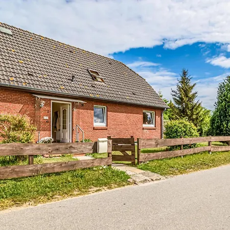 4 Bedroom Beautiful In